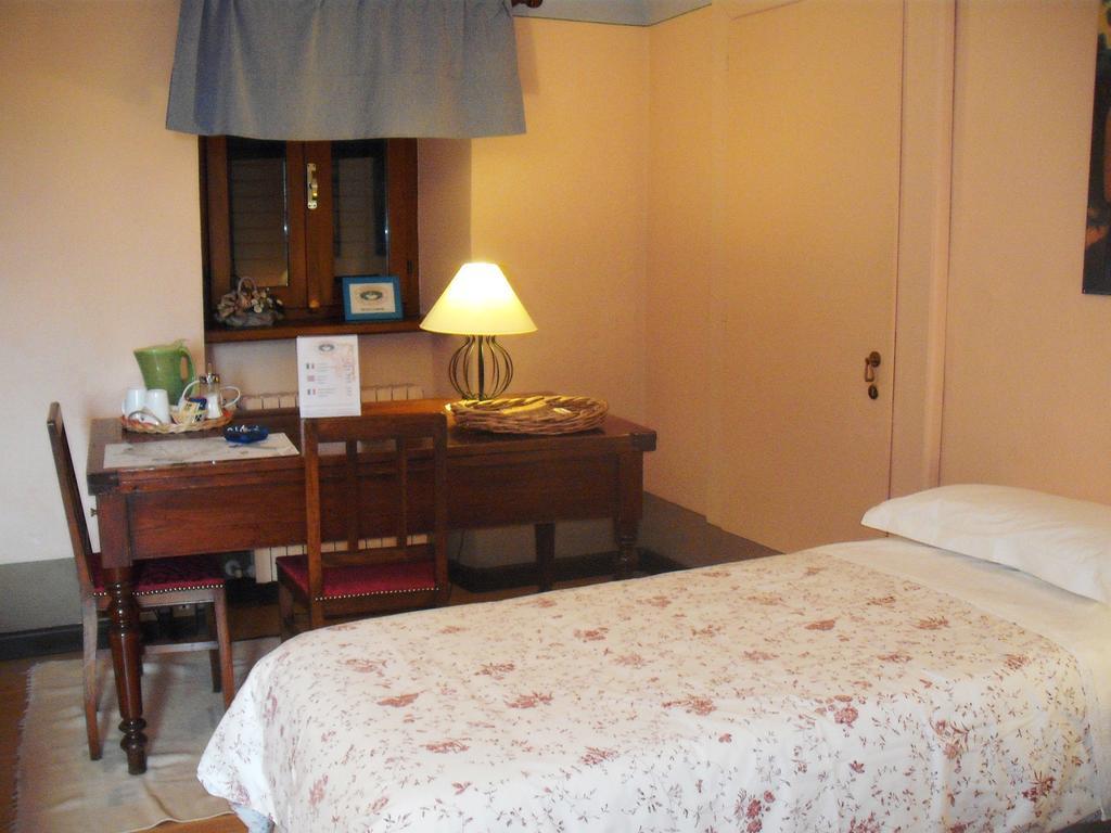 Il Glicine Bed & Breakfast Zimone Екстериор снимка