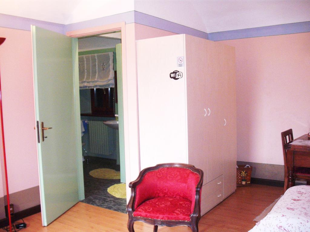 Il Glicine Bed & Breakfast Zimone Екстериор снимка