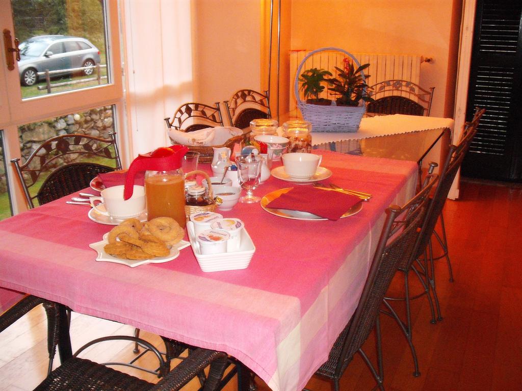 Il Glicine Bed & Breakfast Zimone Екстериор снимка