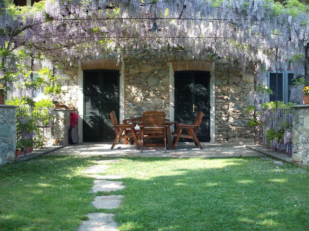 Il Glicine Bed & Breakfast Zimone Екстериор снимка
